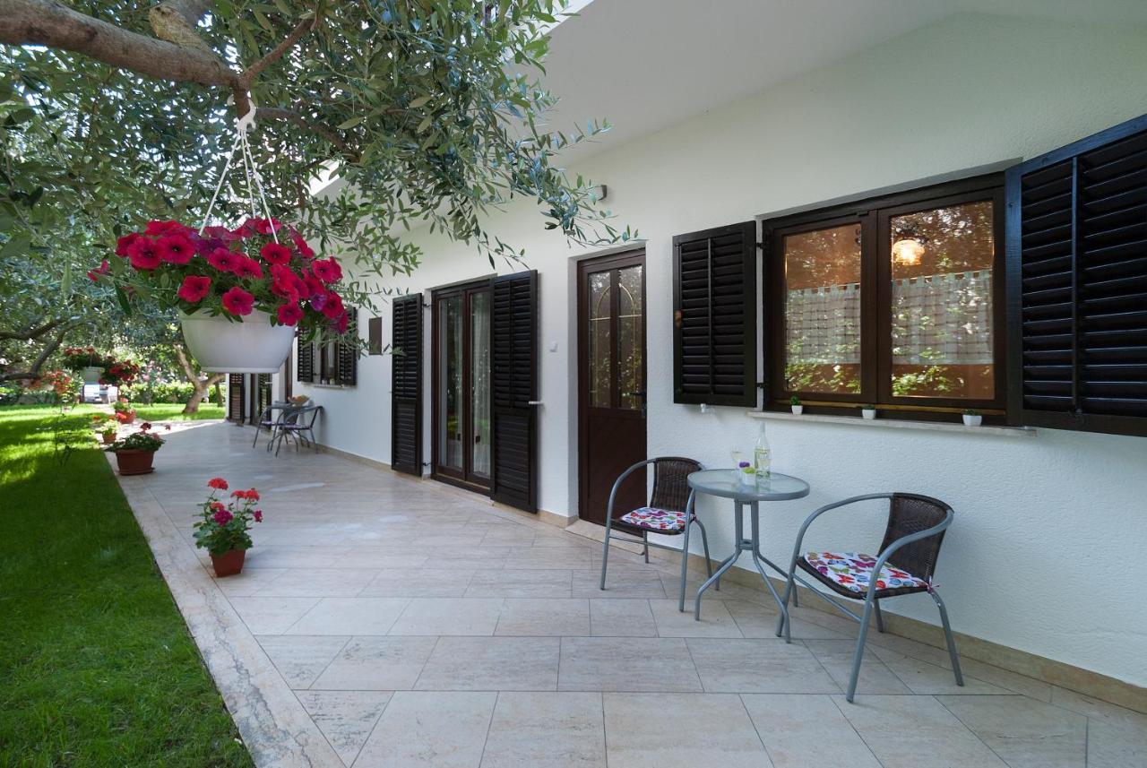 רוביני Weis Apartments חדר תמונה