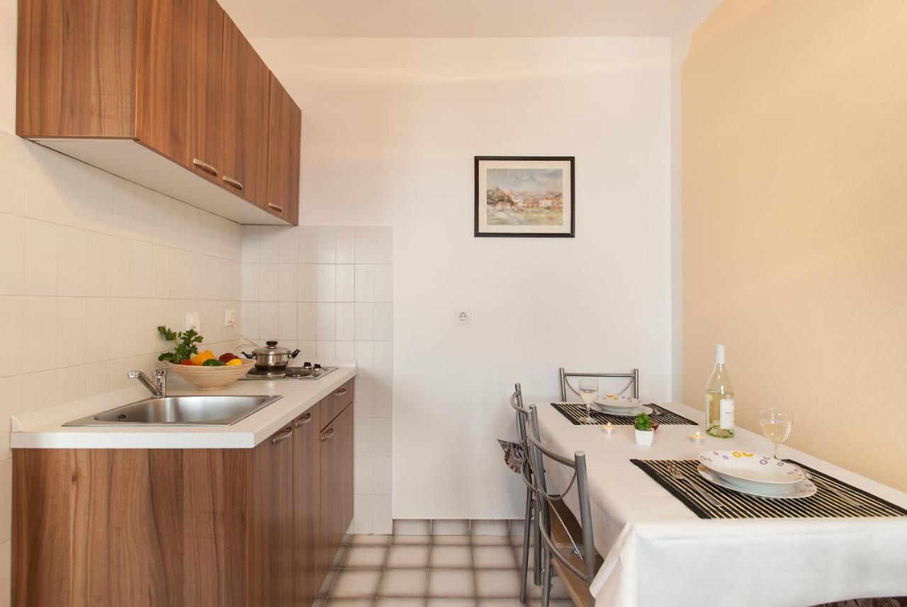 רוביני Weis Apartments חדר תמונה