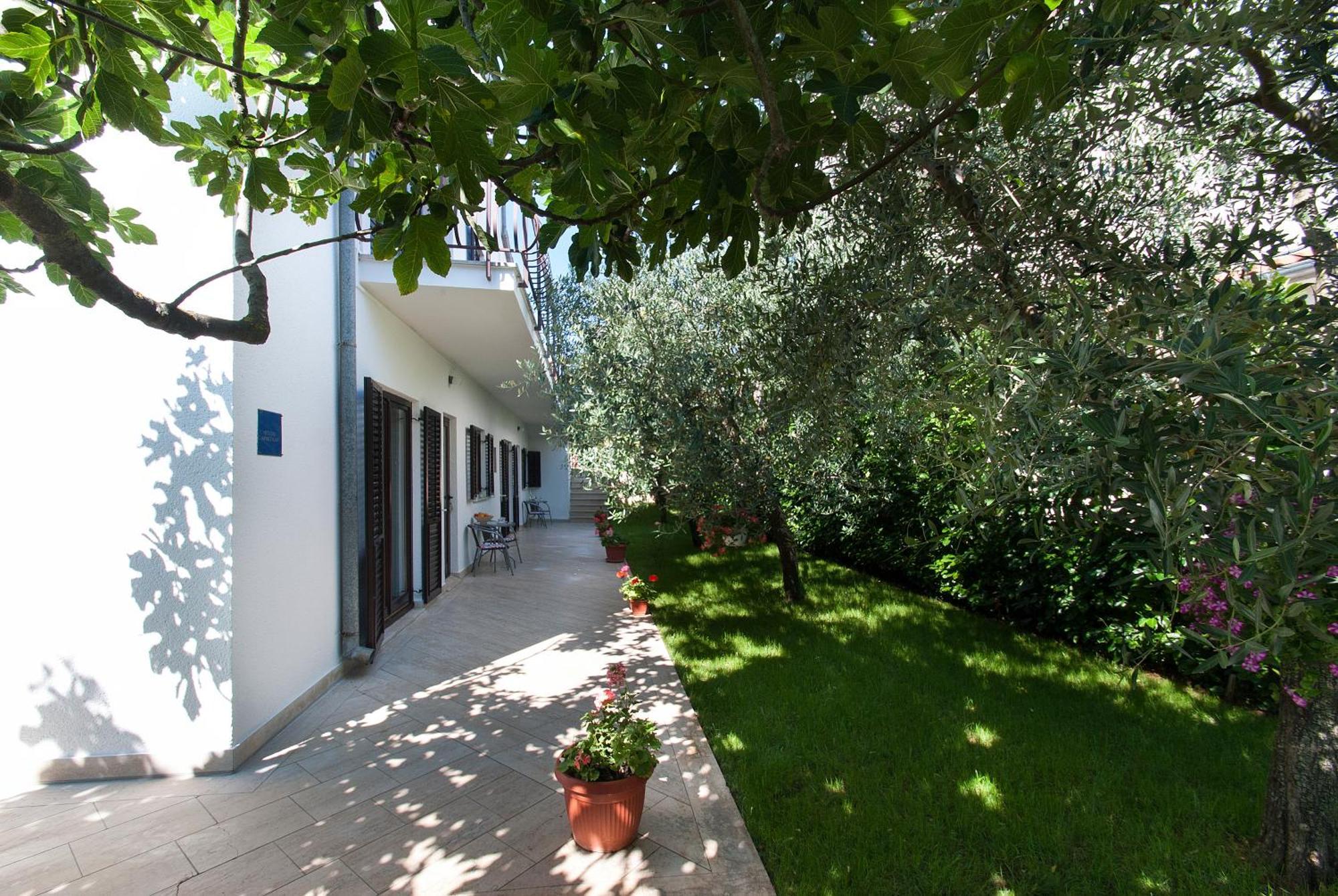 רוביני Weis Apartments חדר תמונה